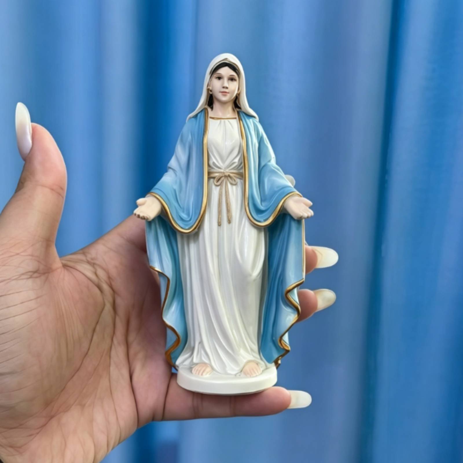 Statuetka żeńska z żywicy, edy – Resin Art Mary recenzja i cena
